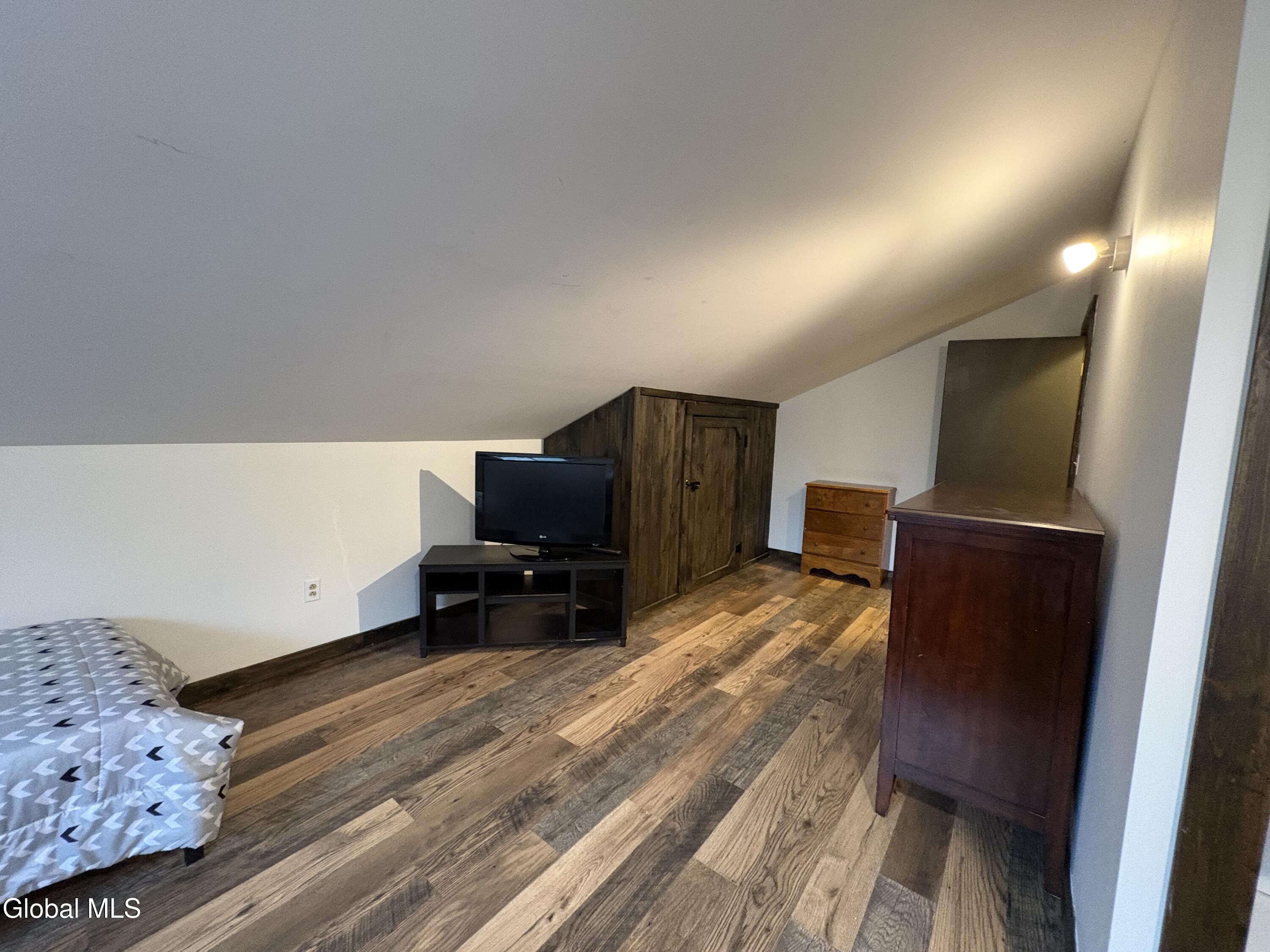 25 Forest Way Moriah NY 12960