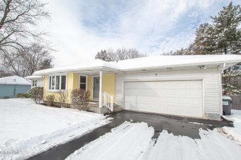 4 Rustyville Road Loudonville NY 12211