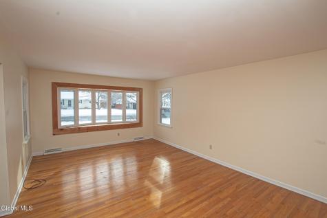 4 Rustyville Road Loudonville NY 12211