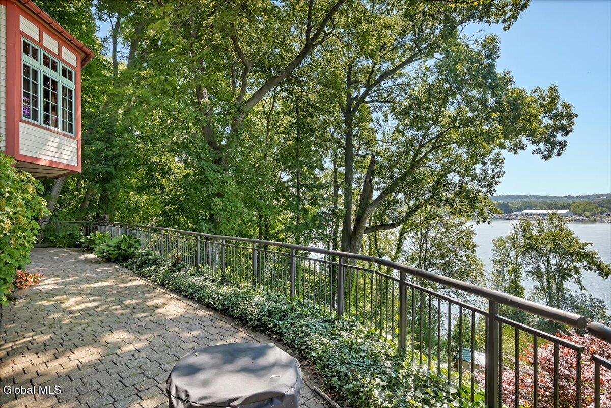 674 Crescent Avenue Saratoga NY 12866