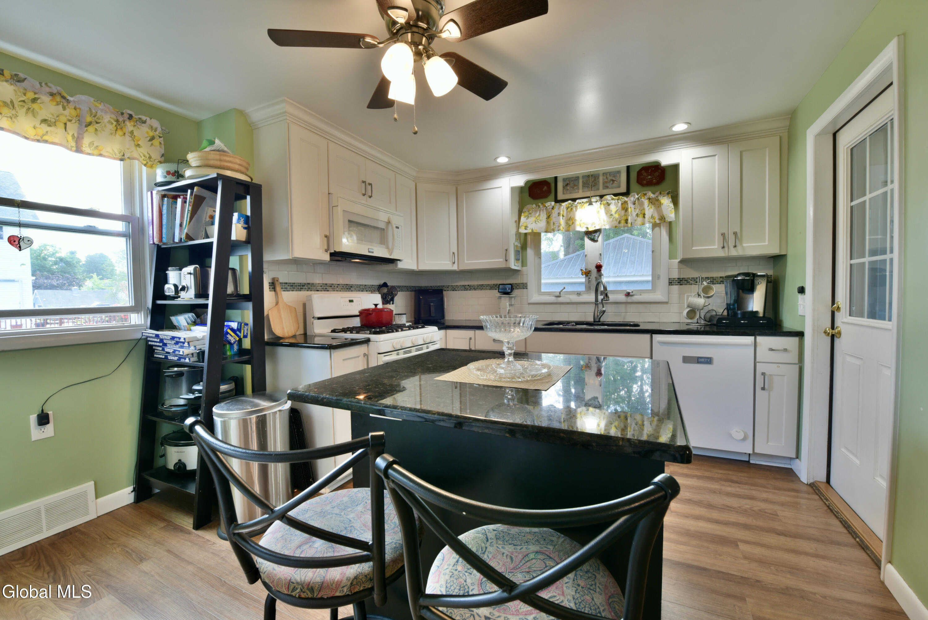 12 Newman Street Gloversville NY 12078