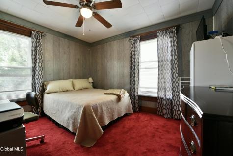12 Newman Street Gloversville NY 12078