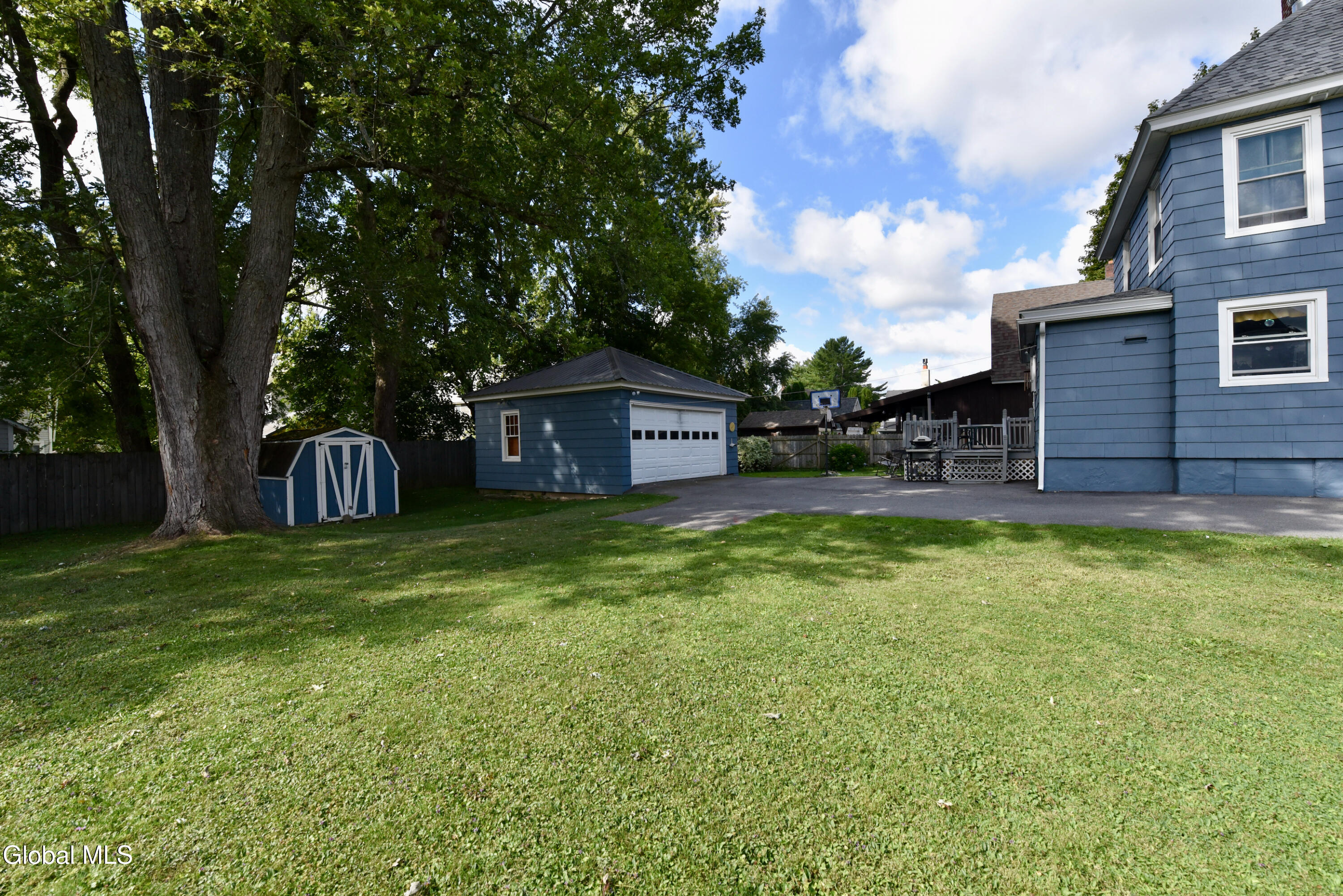 12 Newman Street Gloversville NY 12078