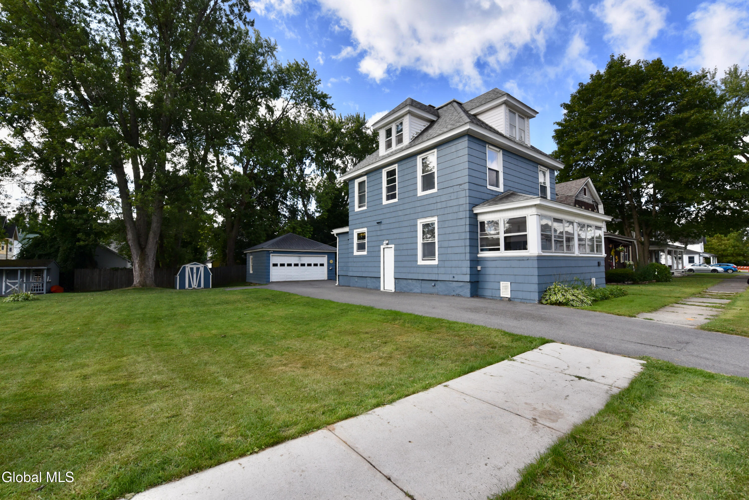 12 Newman Street Gloversville NY 12078