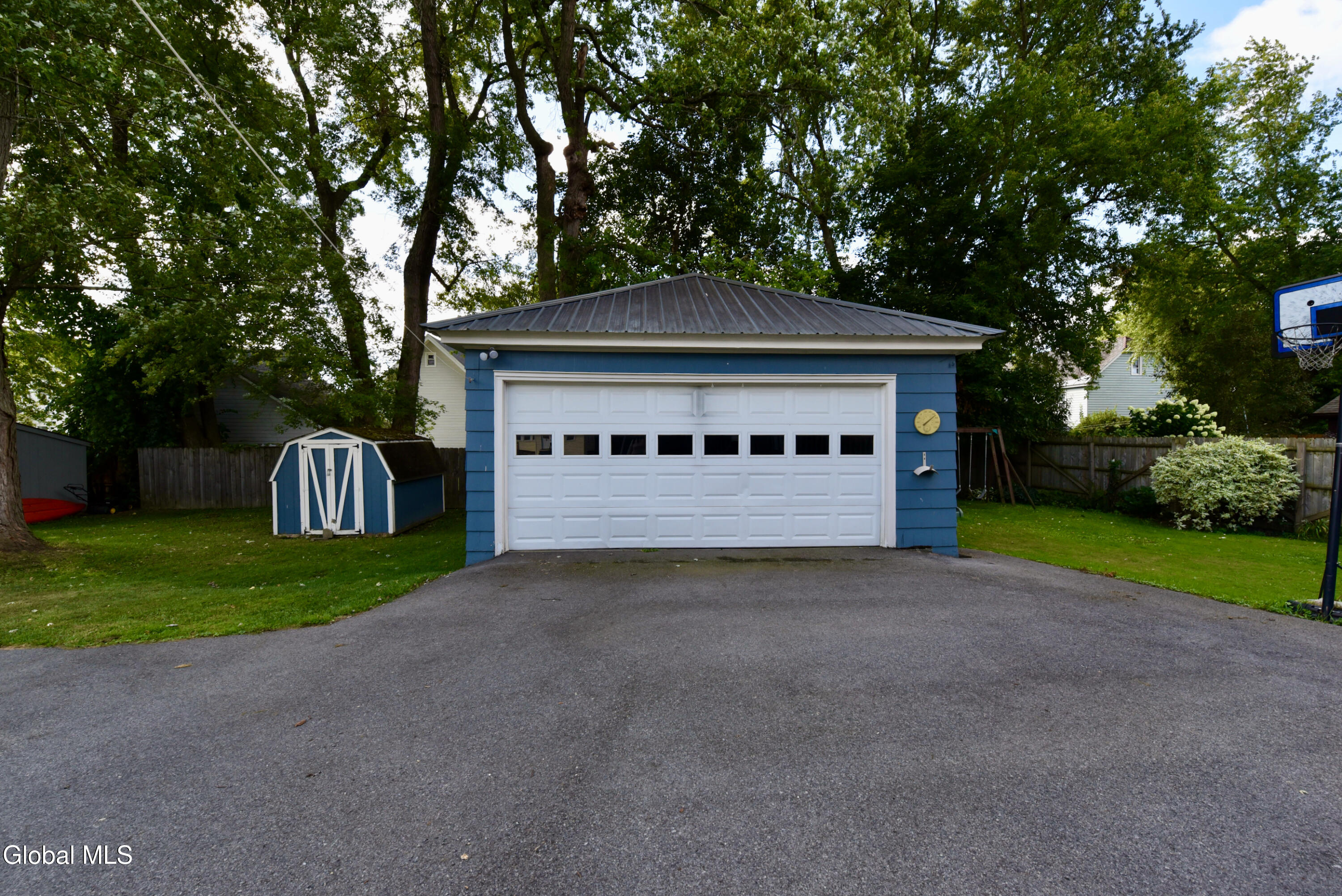 12 Newman Street Gloversville NY 12078
