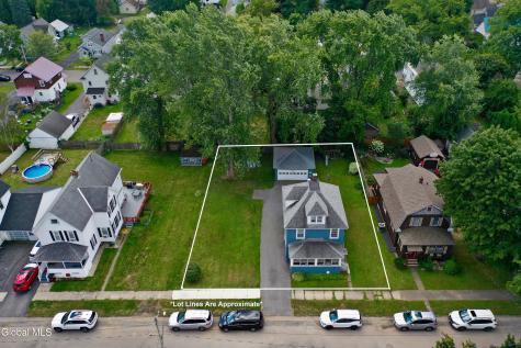 12 Newman Street Gloversville NY 12078