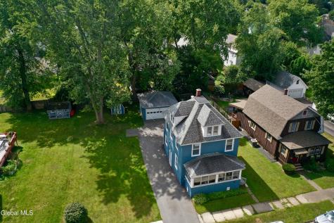 12 Newman Street Gloversville NY 12078