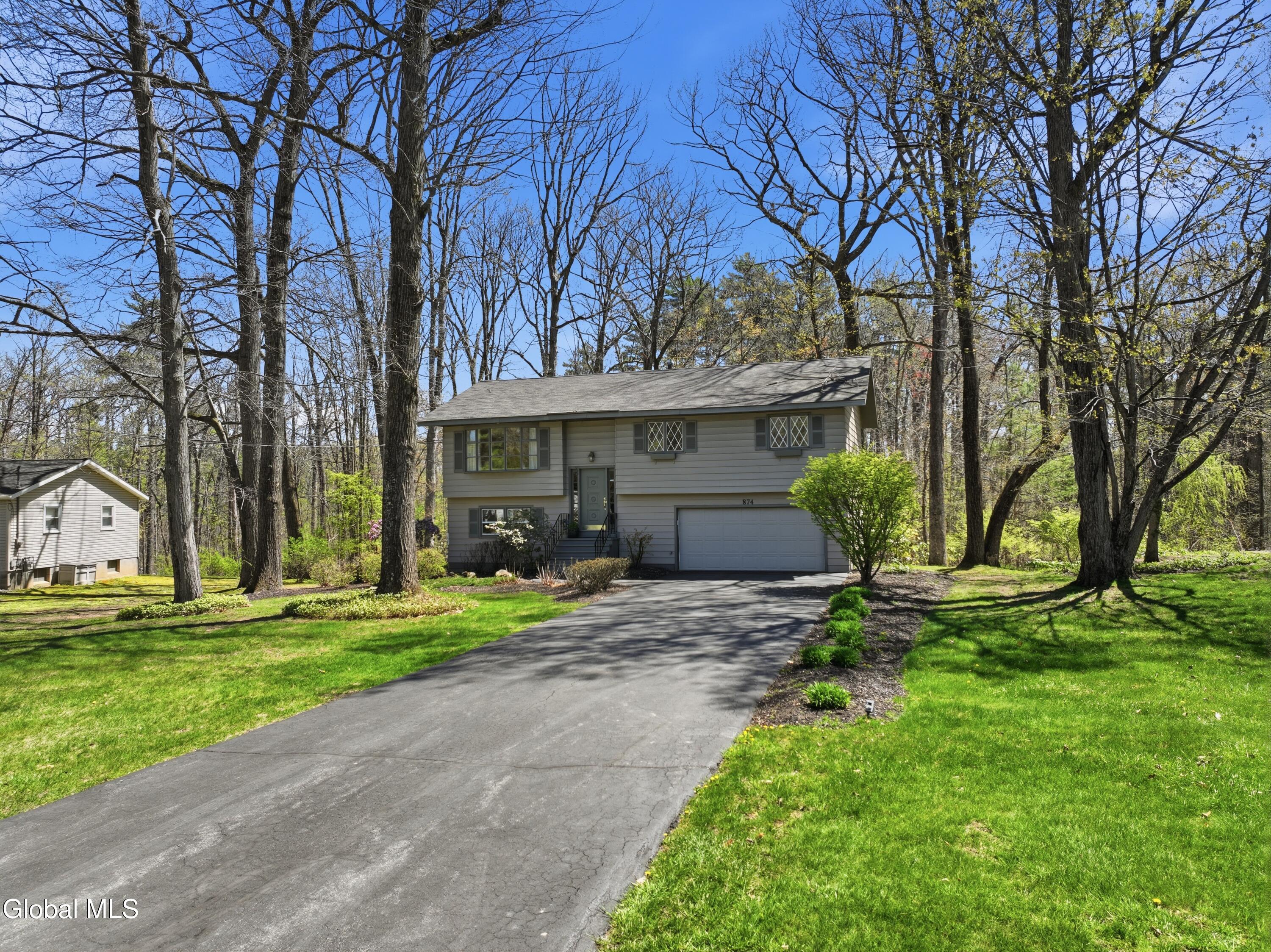 874 Maxwell Drive Niskayuna NY 12309