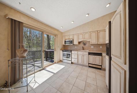 874 Maxwell Drive Niskayuna NY 12309