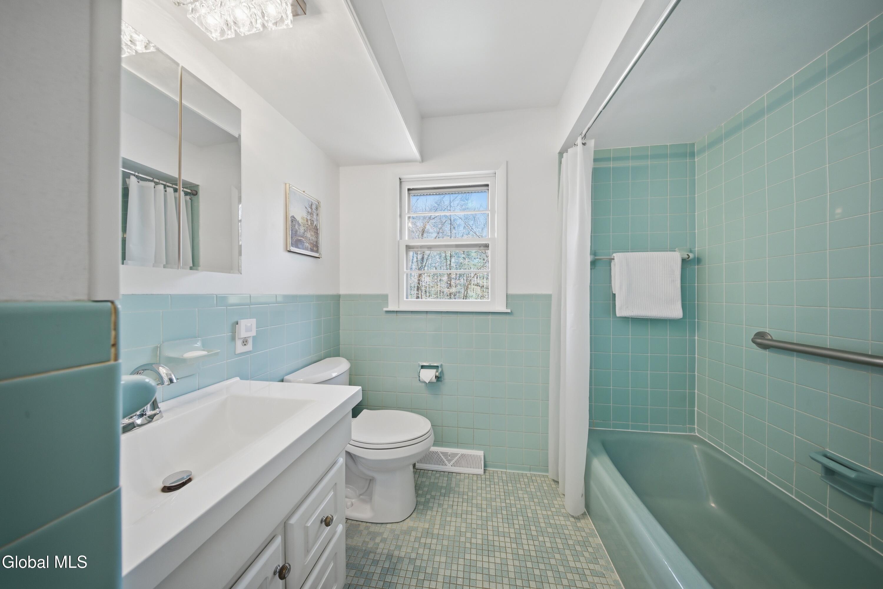874 Maxwell Drive Niskayuna NY 12309