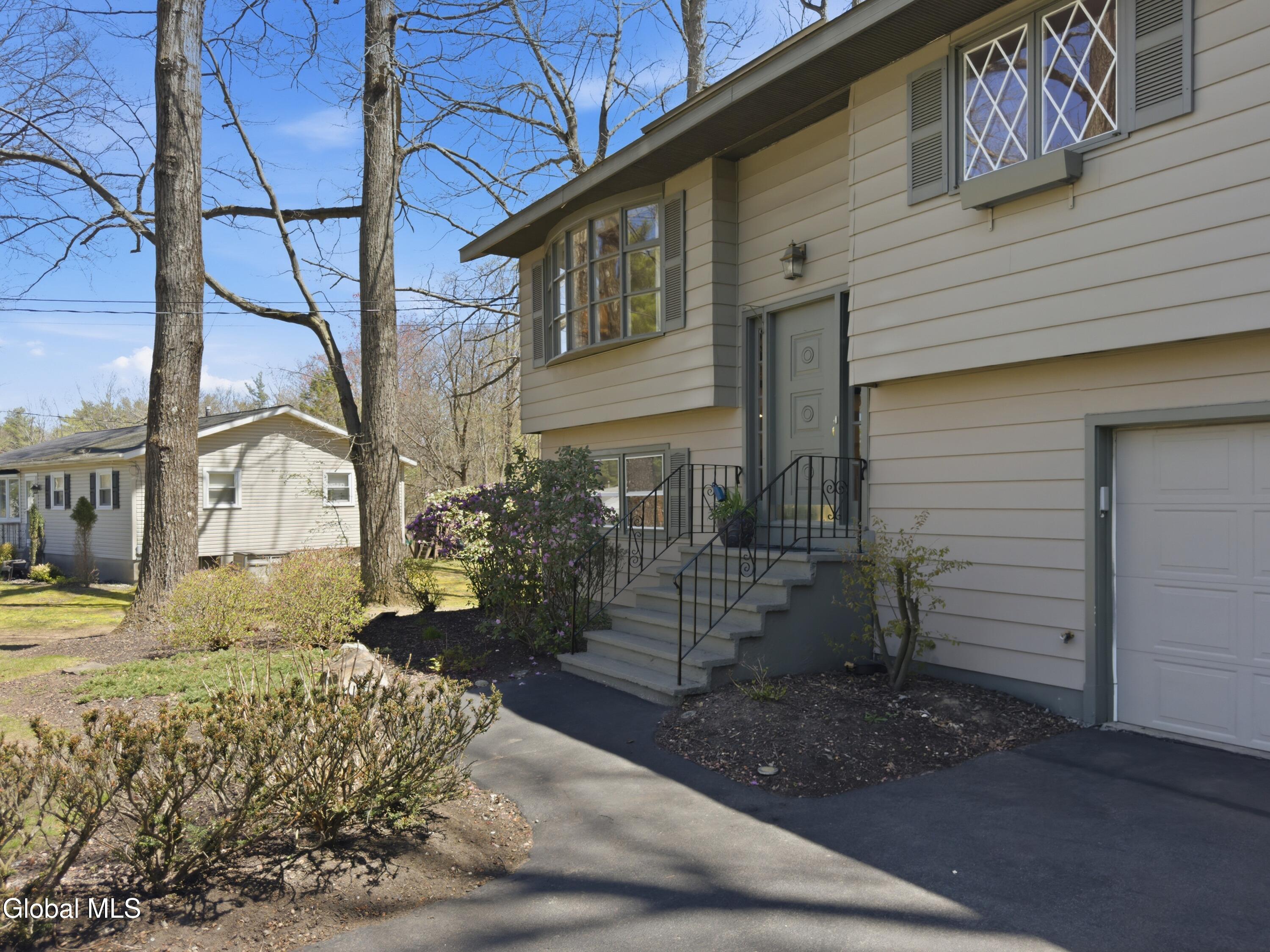 874 Maxwell Drive Niskayuna NY 12309