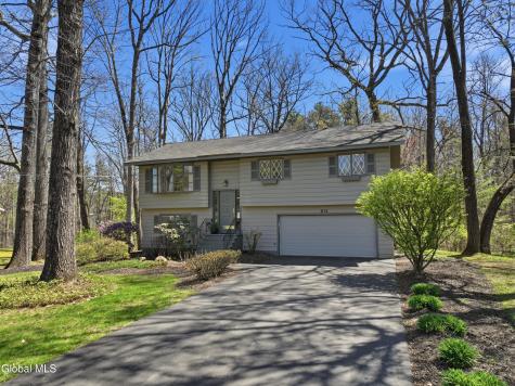 874 Maxwell Drive Niskayuna NY 12309