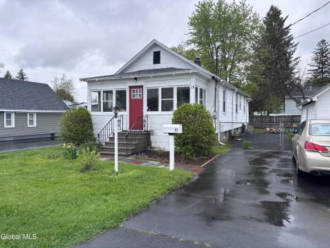 12 Connecticut Avenue Rensselaer NY 12144