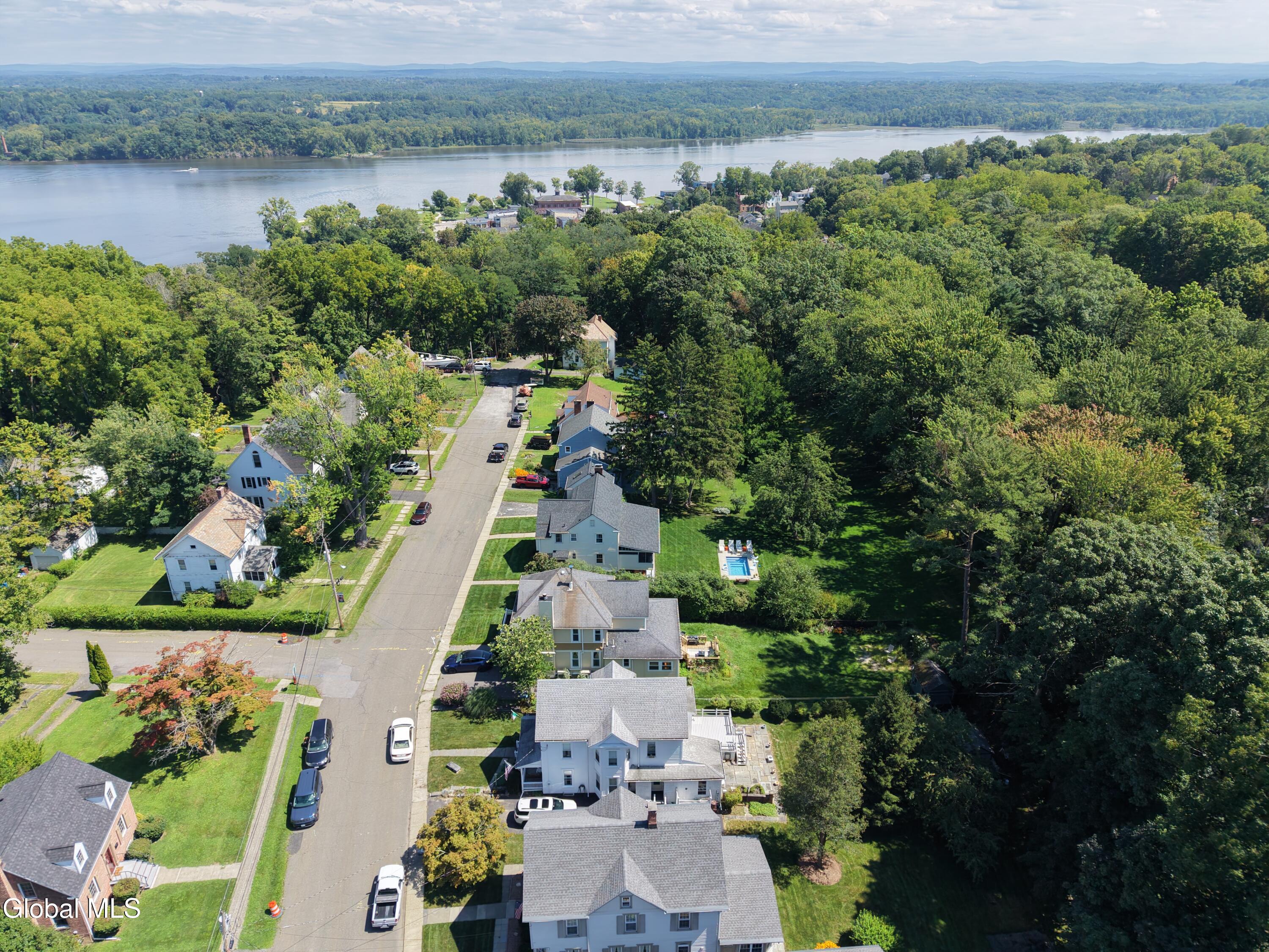 15 Freleigh Place Coxsackie NY 12051