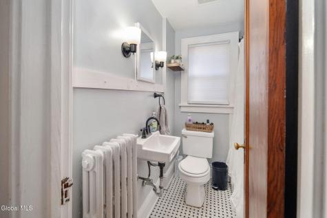 945 Myrtle Avenue Albany NY 12208