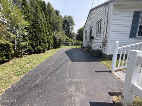 35 Killean Park Albany NY 12205