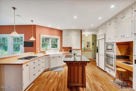29 Briarhurst Drive Gansevoort NY 12831