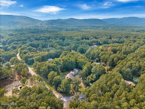 29 Briarhurst Drive Gansevoort NY 12831