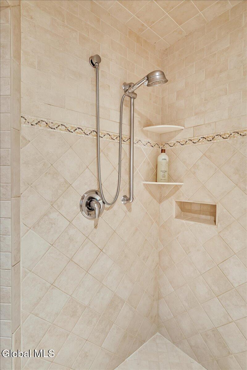 29 Briarhurst Drive Gansevoort NY 12831