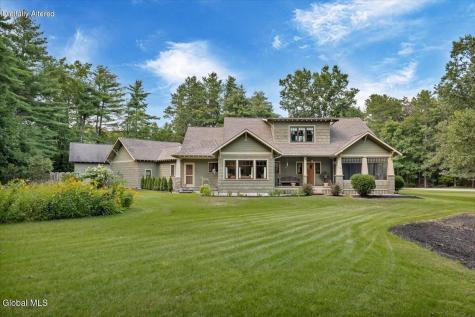 29 Briarhurst Drive Gansevoort NY 12831