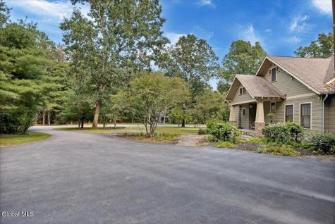 29 Briarhurst Drive Gansevoort NY 12831