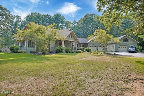 29 Briarhurst Drive Gansevoort NY 12831