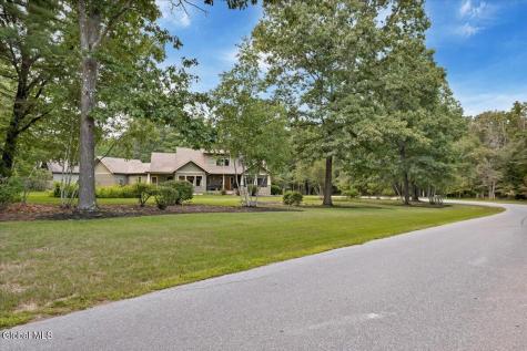 29 Briarhurst Drive Gansevoort NY 12831