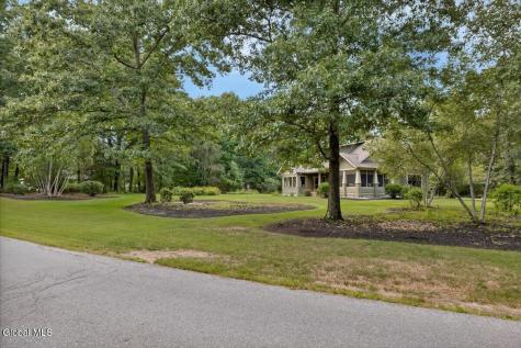 29 Briarhurst Drive Gansevoort NY 12831