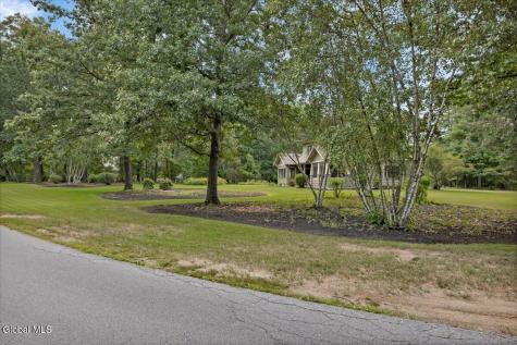 29 Briarhurst Drive Gansevoort NY 12831