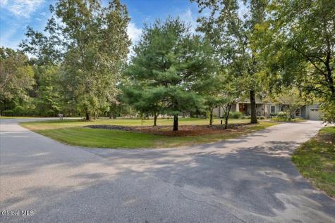 29 Briarhurst Drive Gansevoort NY 12831