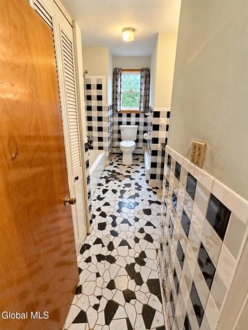 39 Zelenke Drive Wynantskill NY 12198