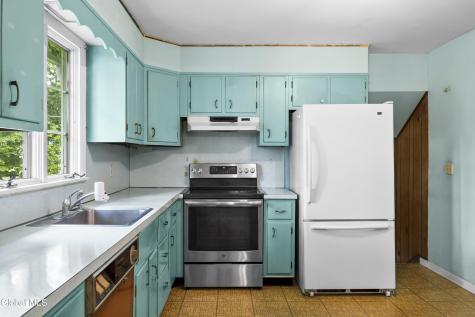 34 Greenock Road Delmar NY 12054