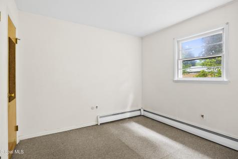 34 Greenock Road Delmar NY 12054