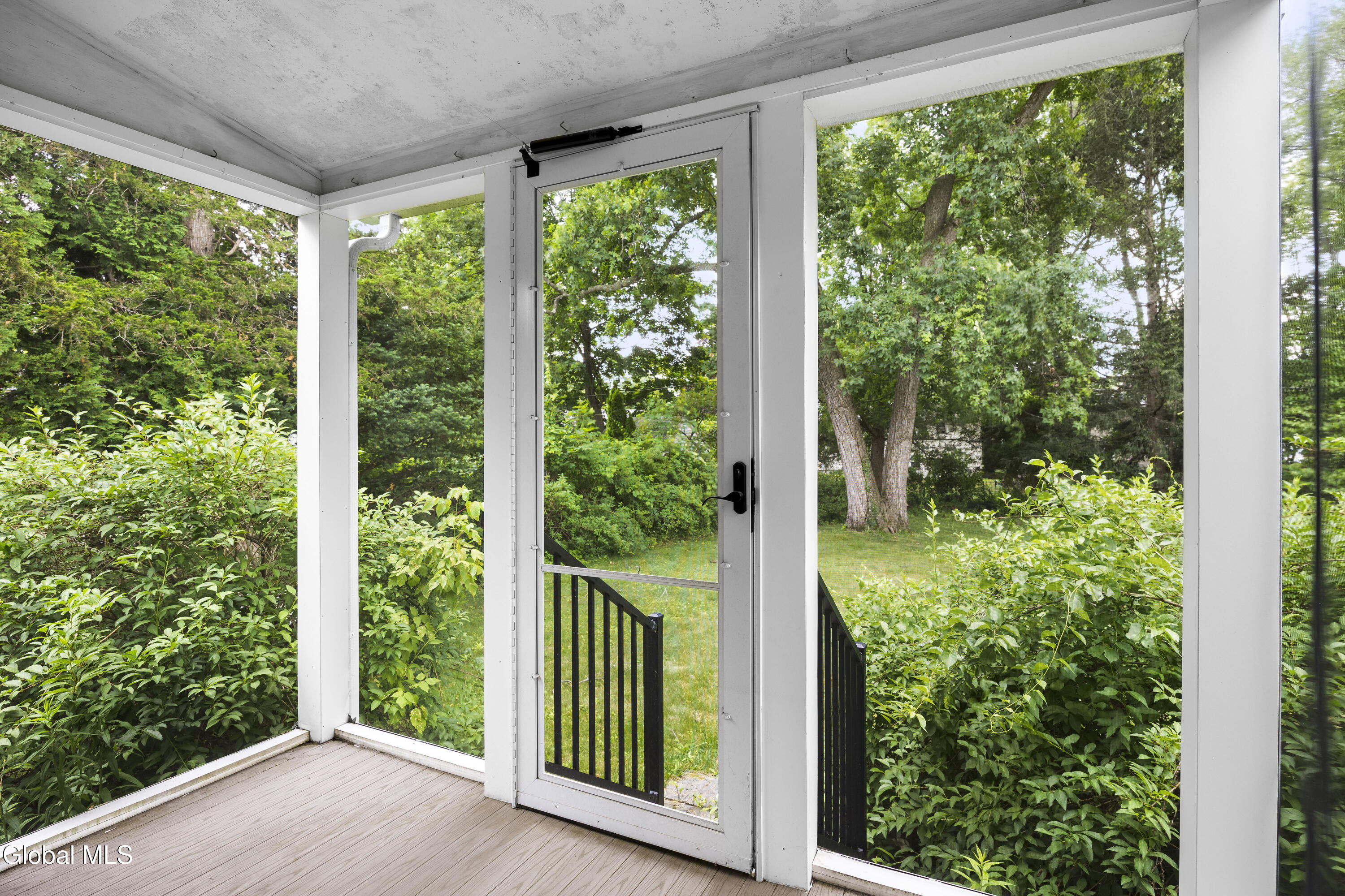 34 Greenock Road Delmar NY 12054