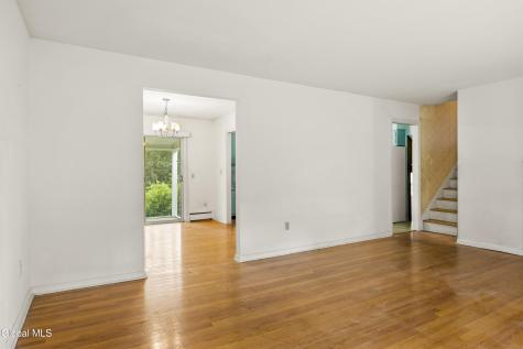34 Greenock Road Delmar NY 12054