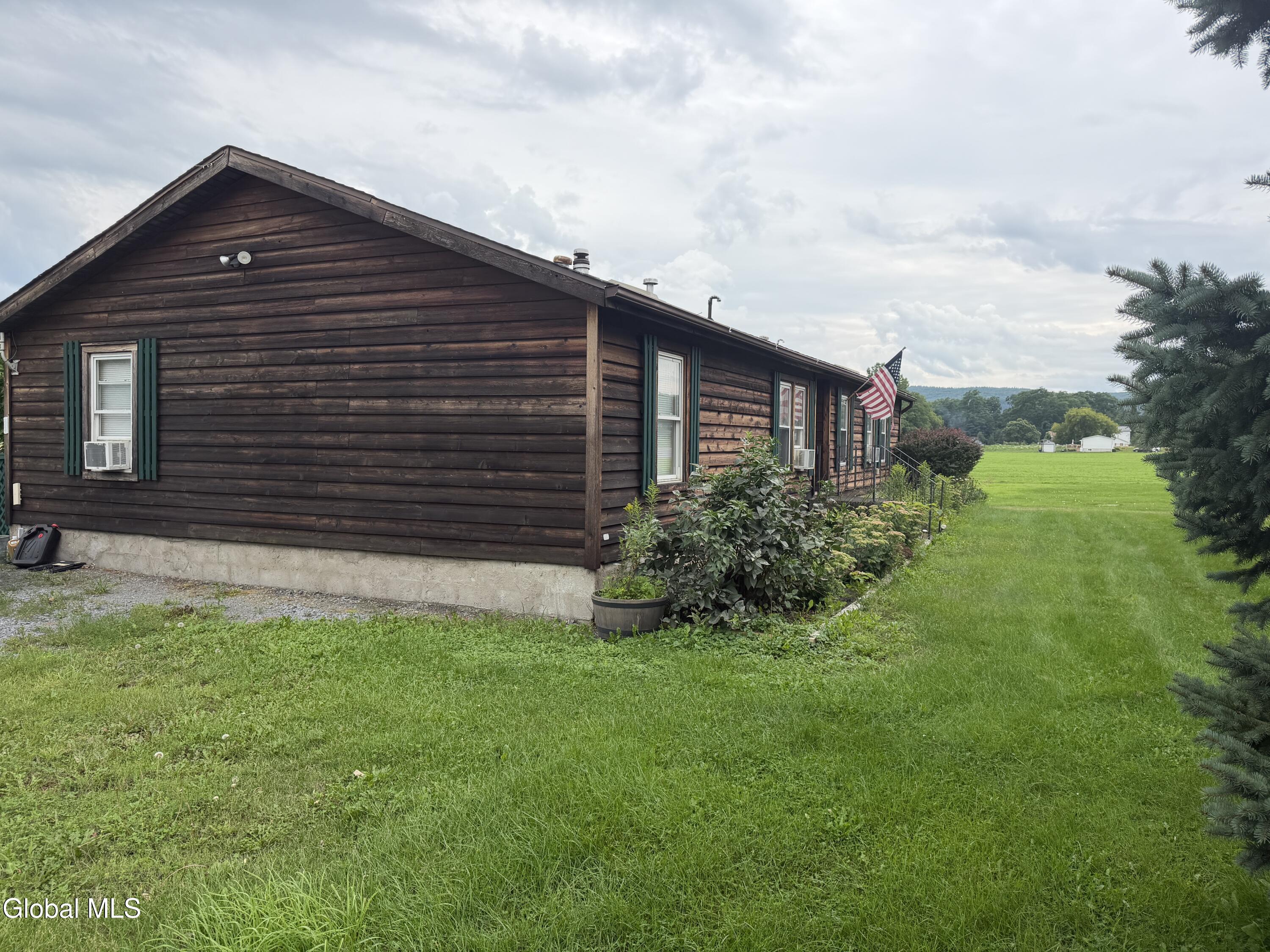 114 Tater Barn Road Cental Bridge NY 12035