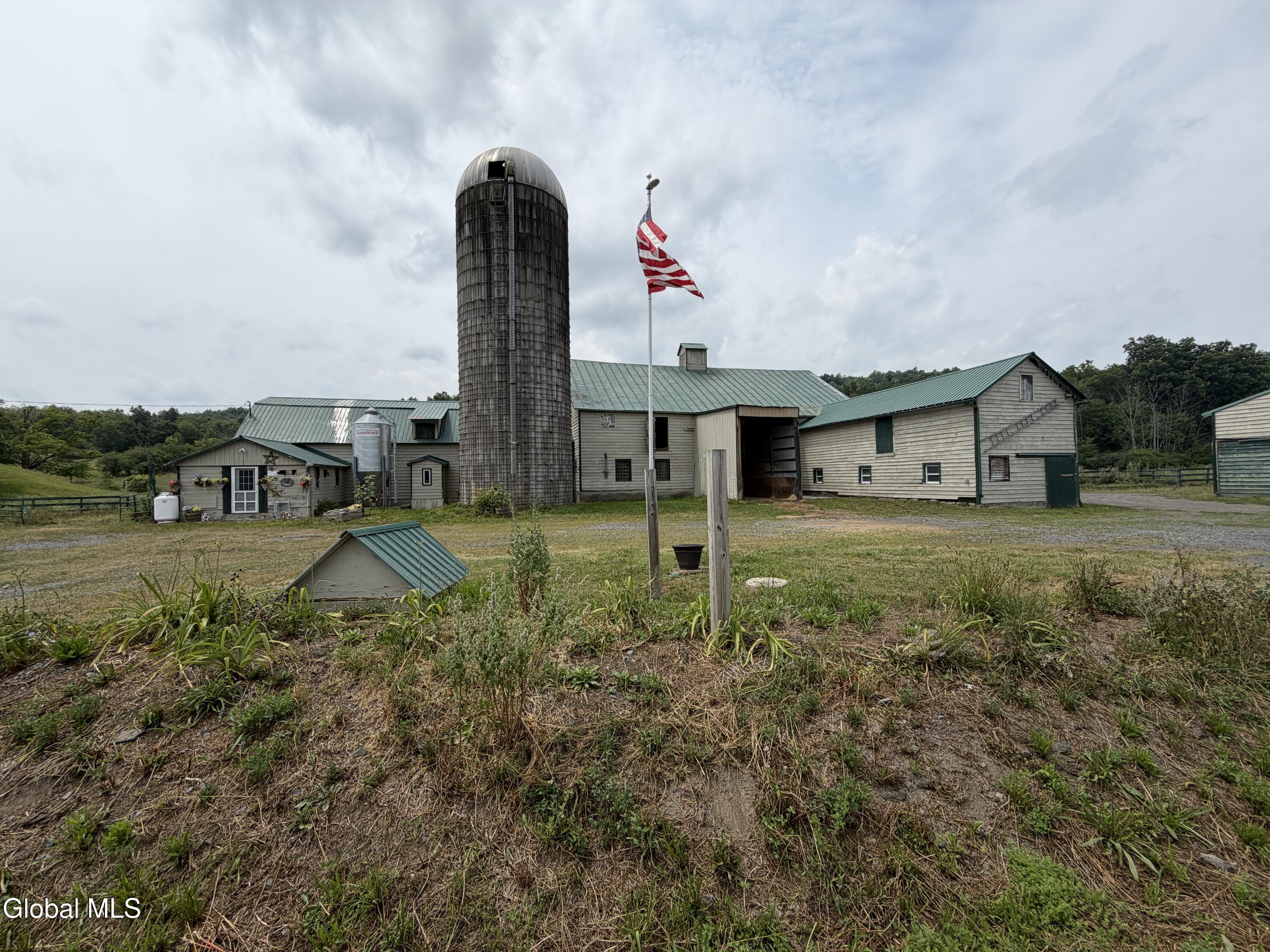 114 Tater Barn Road Cental Bridge NY 12035