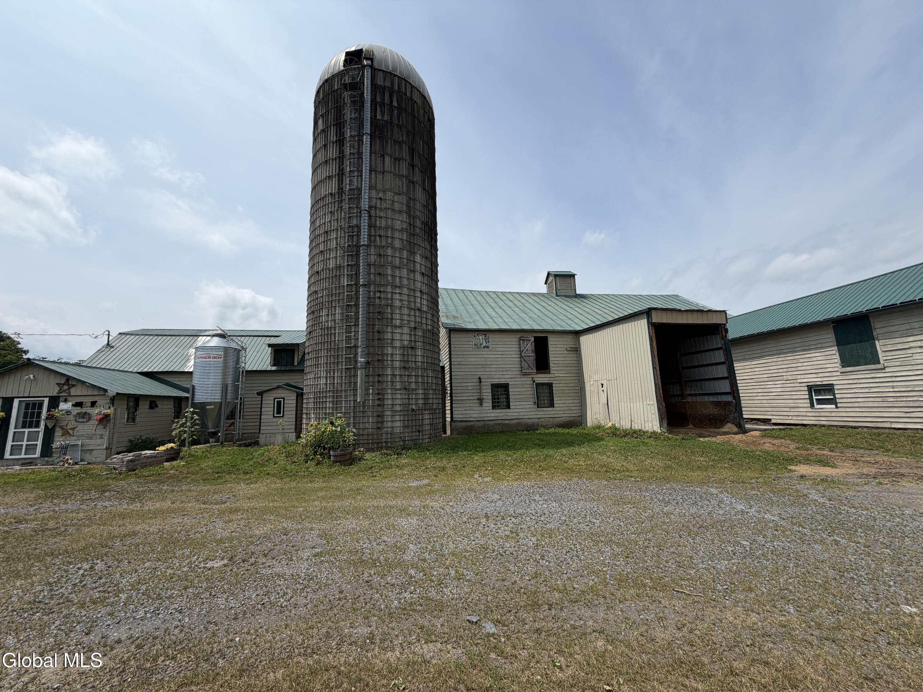 114 Tater Barn Road Cental Bridge NY 12035