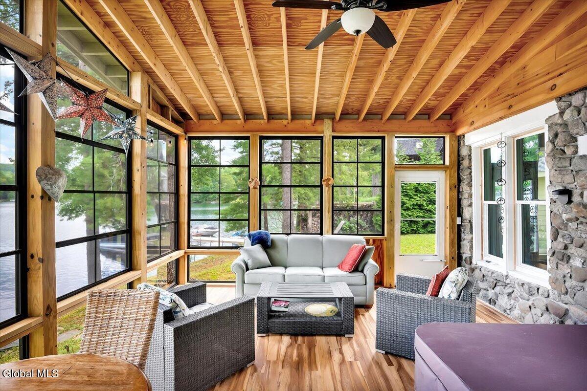 26 Stone Camp Way Sand Lake NY 12018