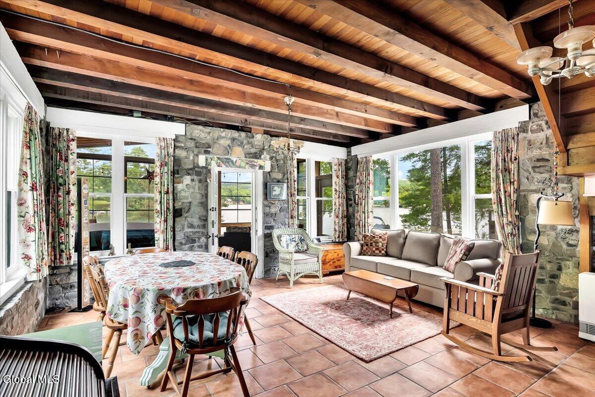 26 Stone Camp Way Sand Lake NY 12018