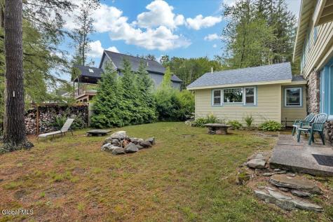 26 Stone Camp Way Sand Lake NY 12018