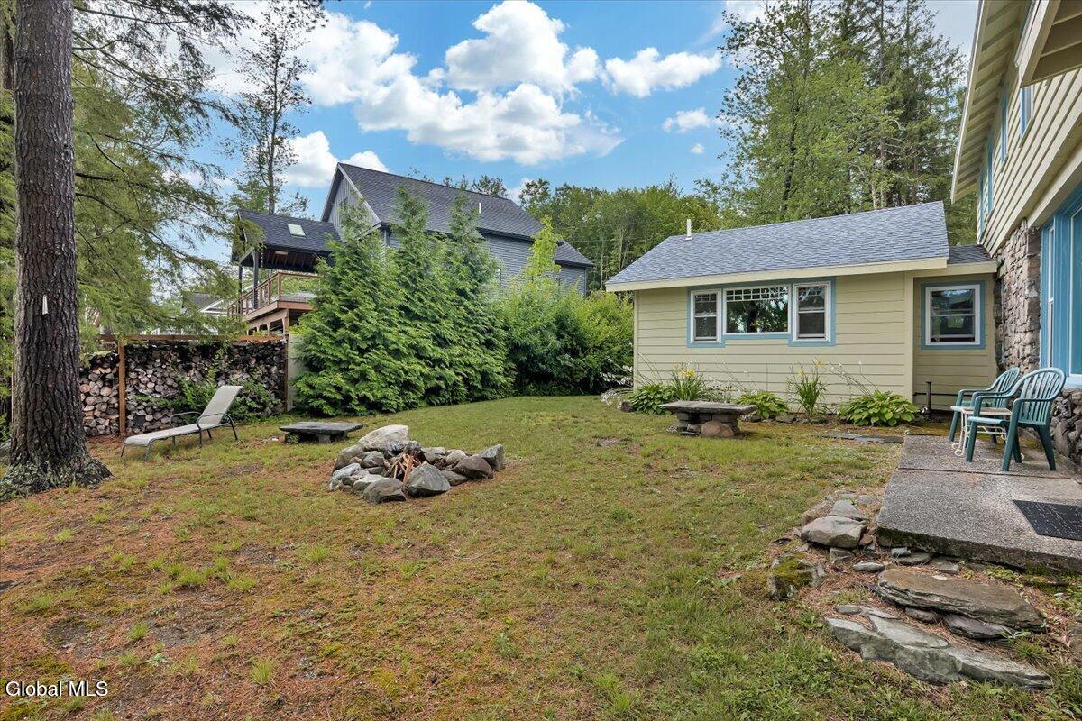 26 Stone Camp Way Sand Lake NY 12018