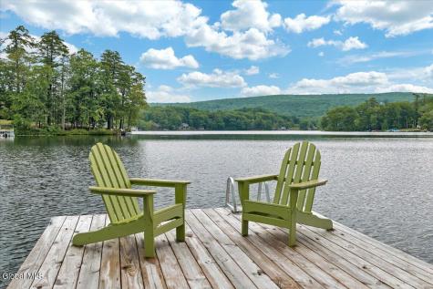 26 Stone Camp Way Sand Lake NY 12018