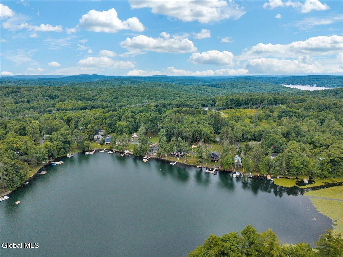 26 Stone Camp Way Sand Lake NY 12018