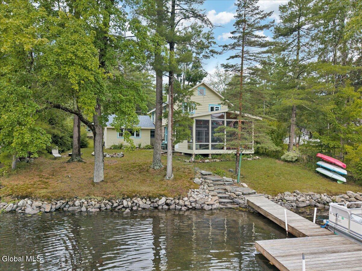 26 Stone Camp Way Sand Lake NY 12018