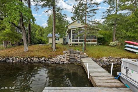 26 Stone Camp Way Sand Lake NY 12018