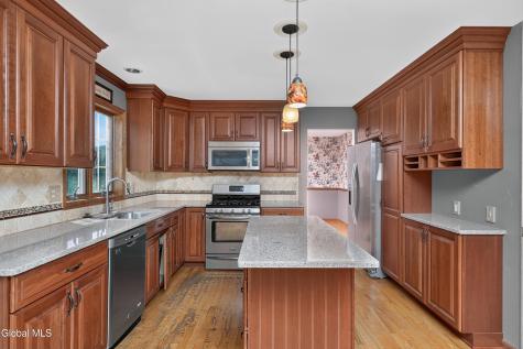 41 Roosevelt Boulevard Cohoes NY 12047