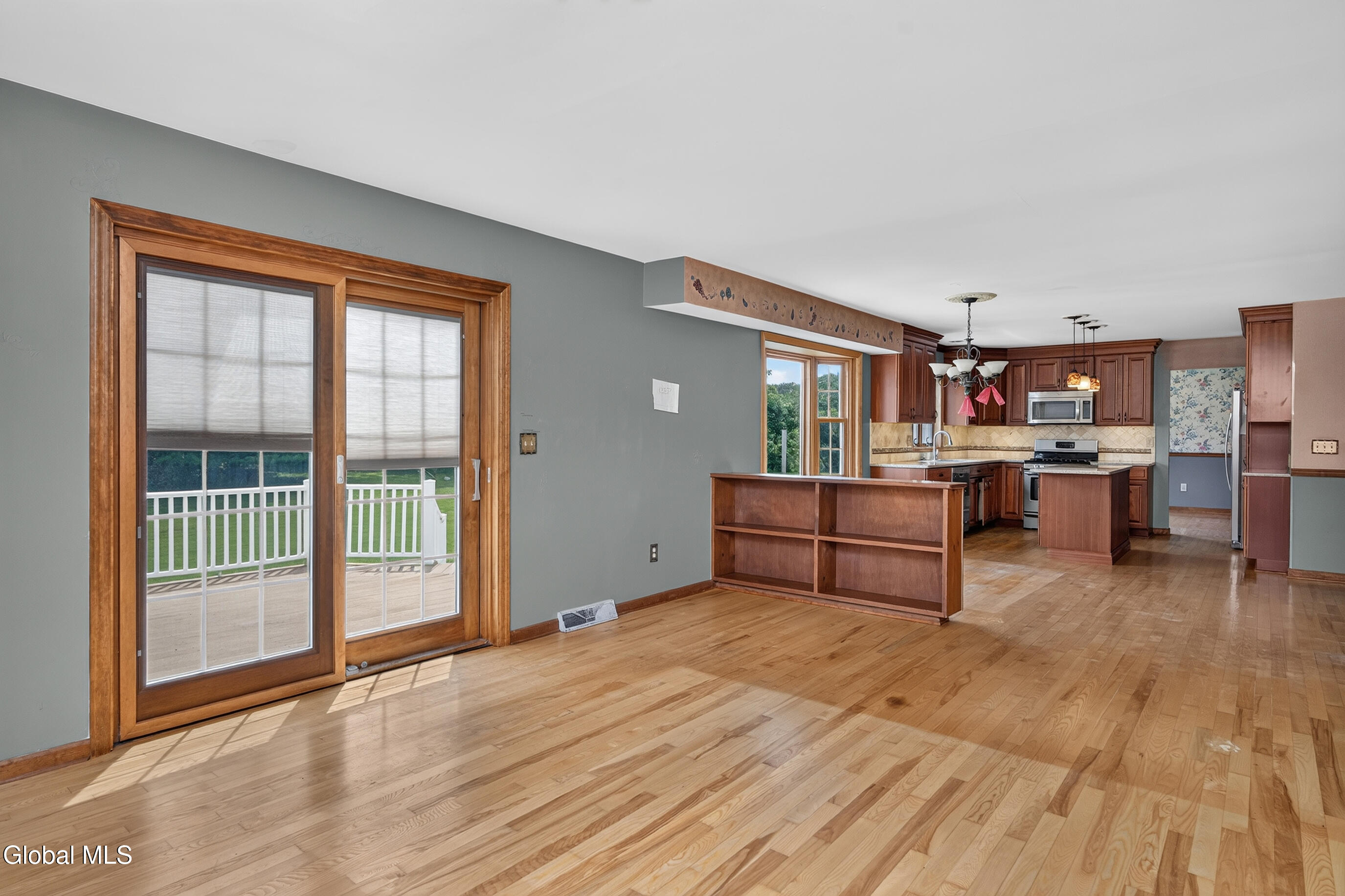 41 Roosevelt Boulevard Cohoes NY 12047