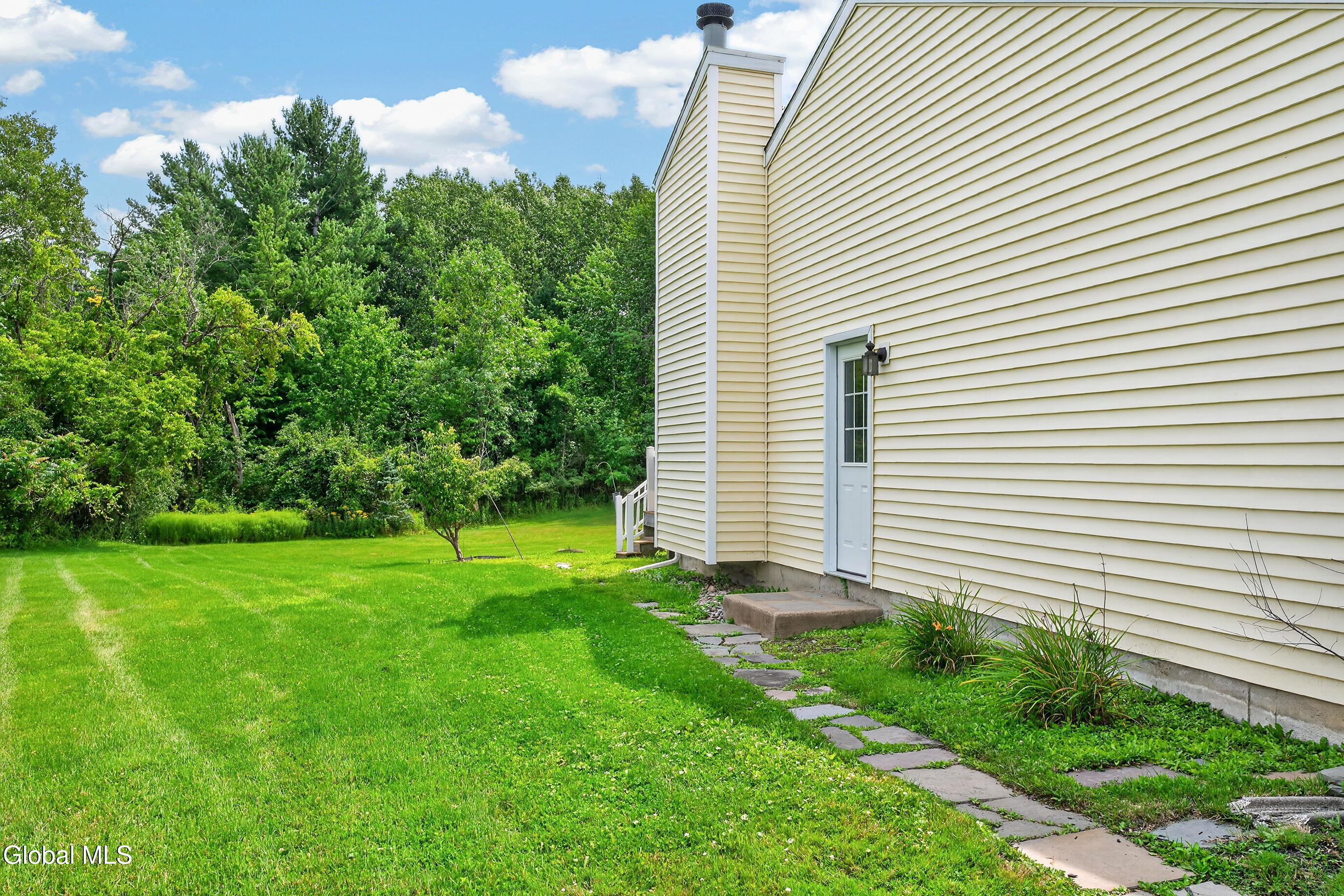 41 Roosevelt Boulevard Cohoes NY 12047