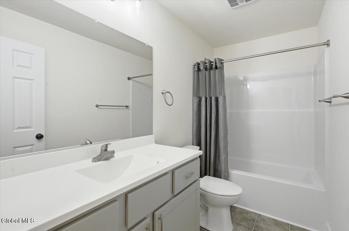1707 Champagne Drive Castleton On Hudson NY 12033